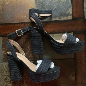 Black Wedges